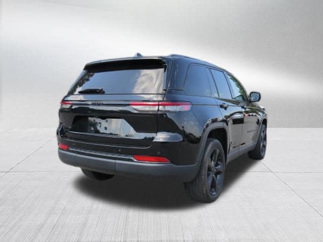 2023 Jeep Grand Cherokee Laredo