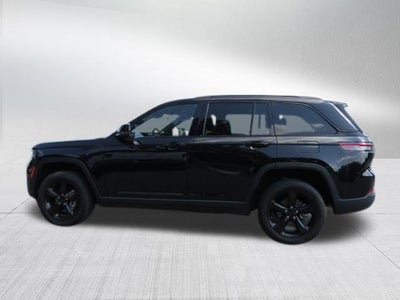 2023 Jeep Grand Cherokee Laredo