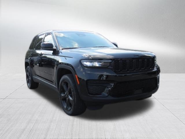 2023 Jeep Grand Cherokee Laredo