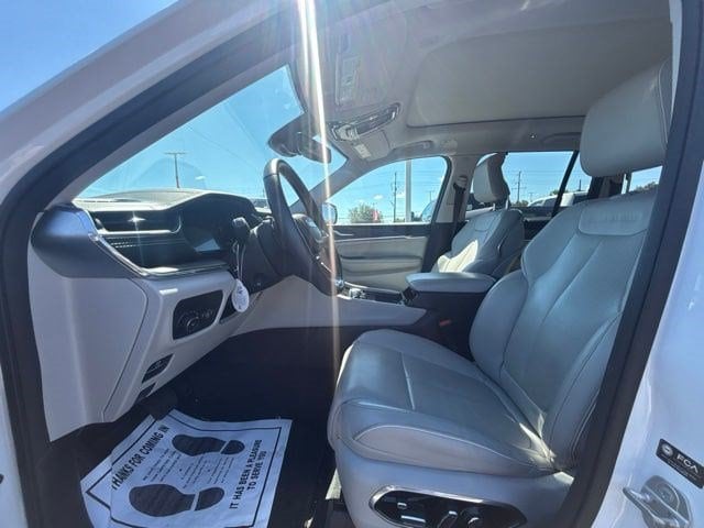 2023 Jeep Grand Cherokee Overland