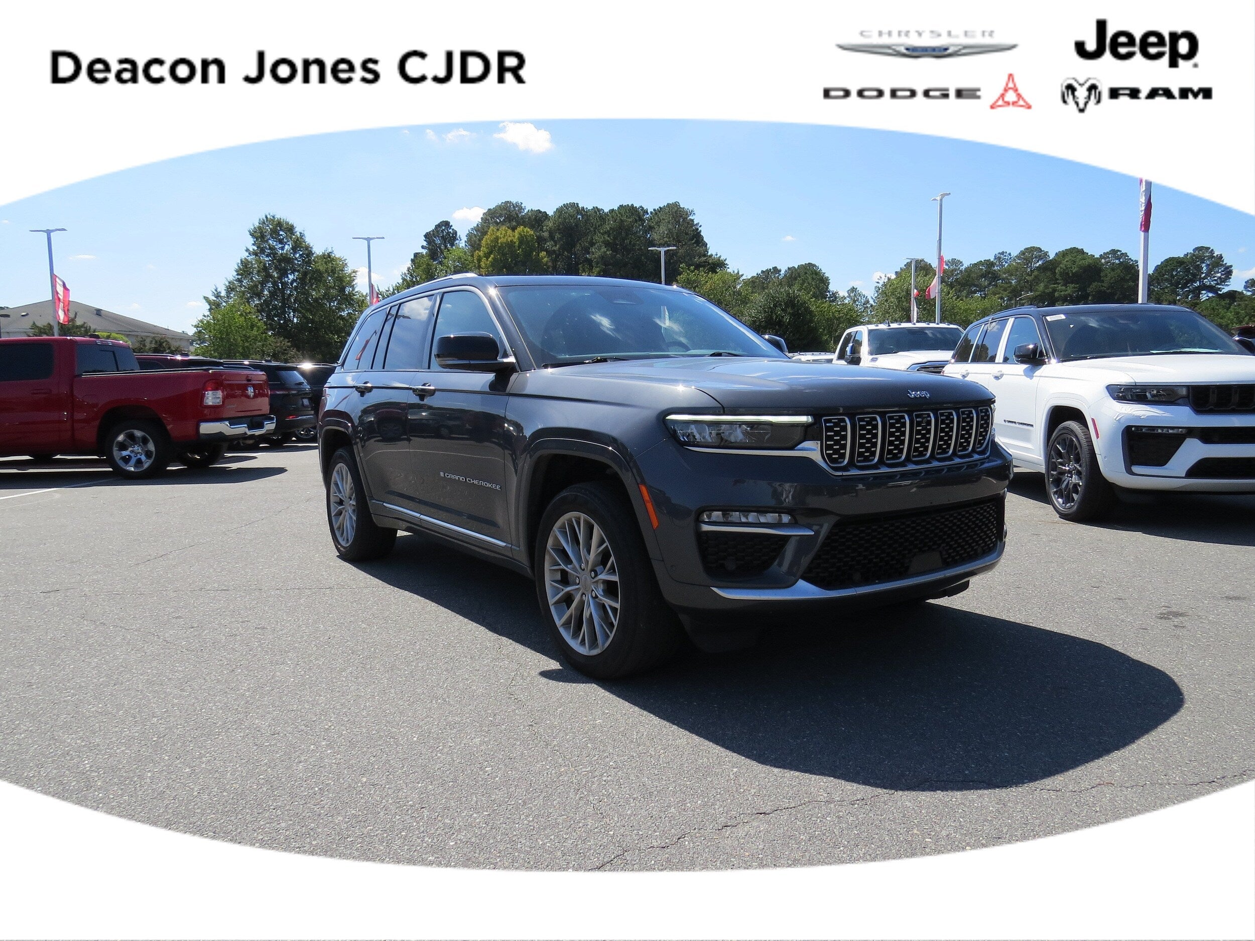 2022 Jeep Grand Cherokee Summit
