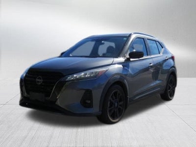 2022 Nissan Kicks SR