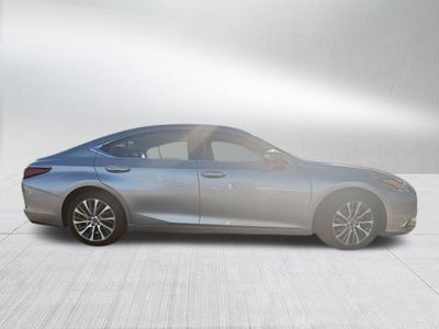 2019 Lexus ES 