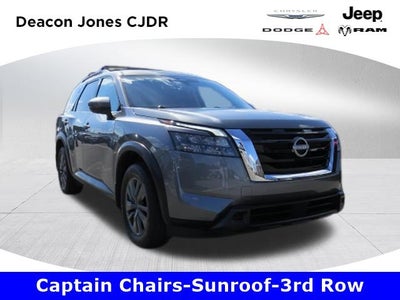 2024 Nissan Pathfinder SV