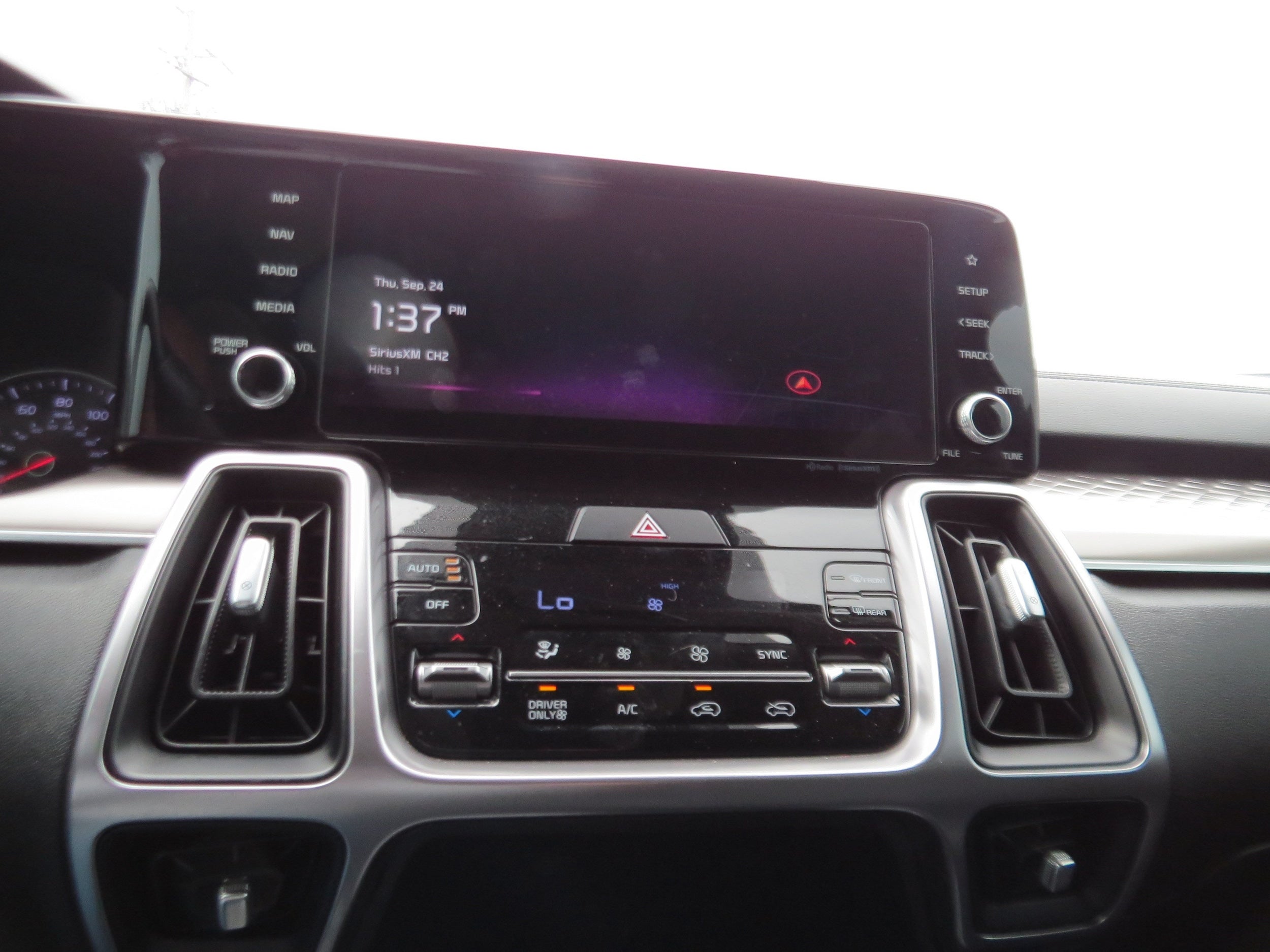 2022 Kia Sorento Hybrid EX
